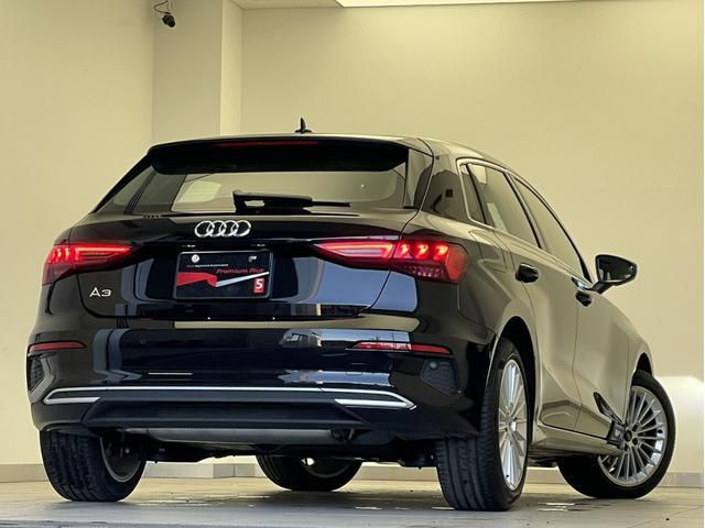 Miniature : AUDI A3 2023/8 STOCK ID #SM1451