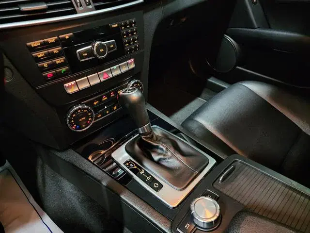 縮圖：MERCEDES C CLASS 2013 STOCK ID #SM1417