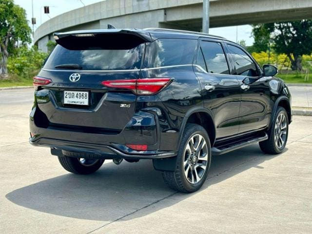 Miniature : TOYOTA FORTUNER 2021 2.4 LEGENDER BLACK TOP STOCK ID #SM1391