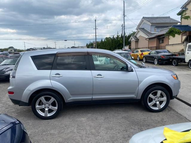 Miniaturbild: MITSUBISHI OUTLANDER 2008/5 STOCK ID #SM1428
