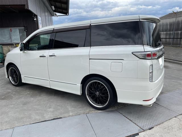 थंबनेल: NISSAN ELGRAND 2012/3 STOCK ID #SM1408