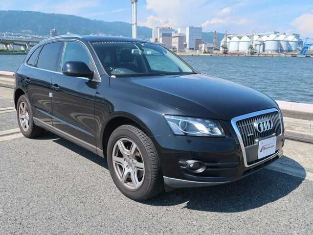 थंबनेल: AUDI Q5 2011/10 2.0 IFSI QUATRO STOCK ID #SM1399