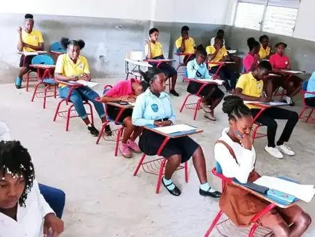 Haïti-Examens d'État 2025 : Début des examens officiels avec près de 190 000 participants
