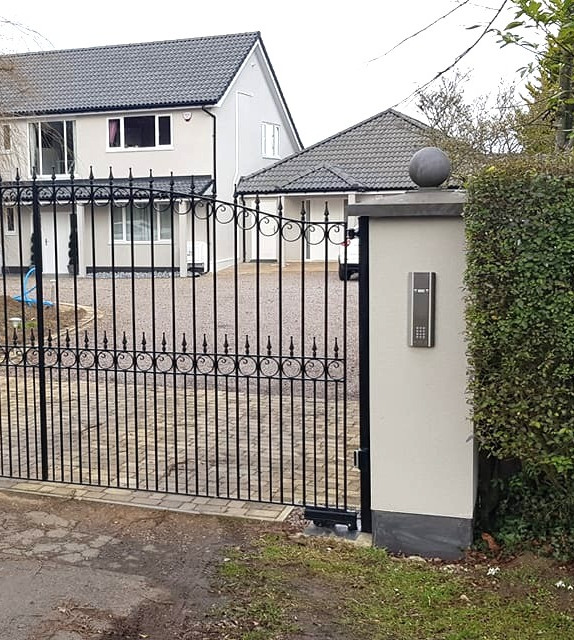 Richmond style automatic gates