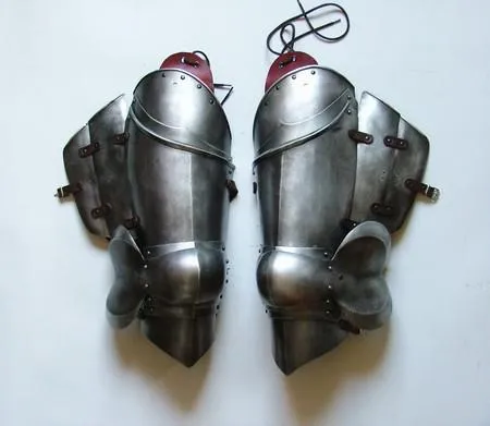 Milanese Upper Leg Armour