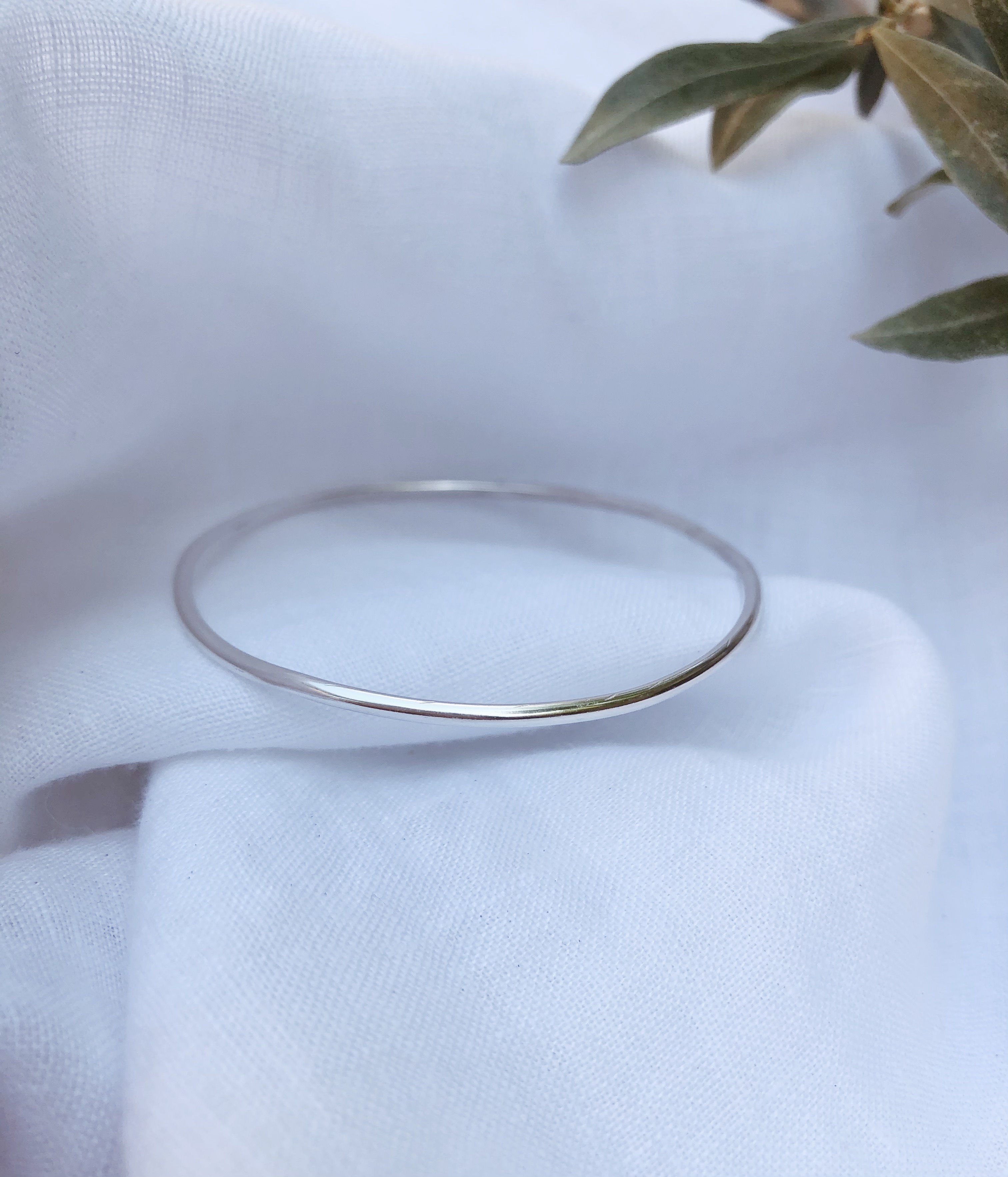 צמיד קשיח חלק