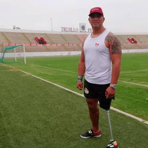 ¡HOMBRE DE ACERO LUCHA CONTRA LA INDIFERENCIA!