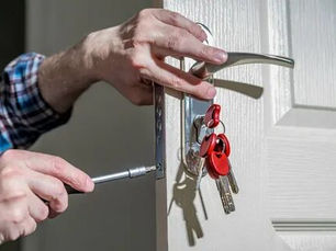How to Choose Professional Home Security and Entry Support Systems