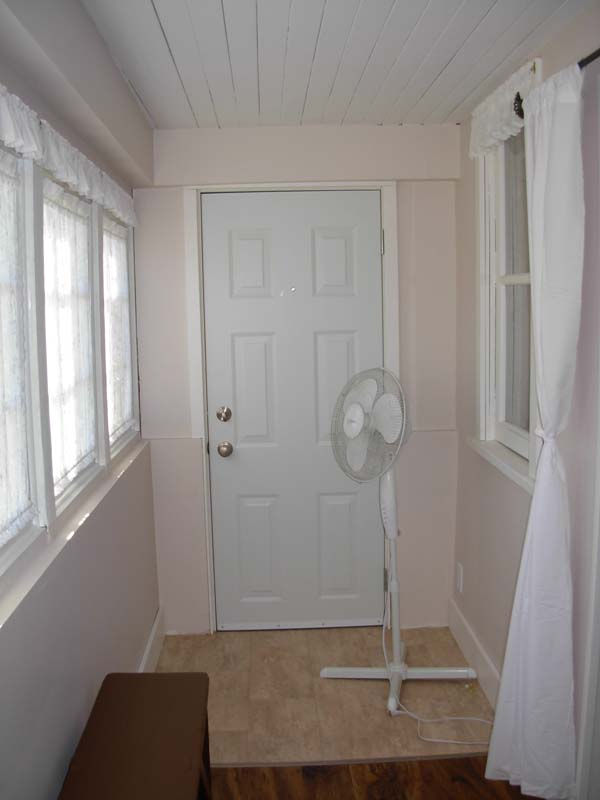sunroom-front-door