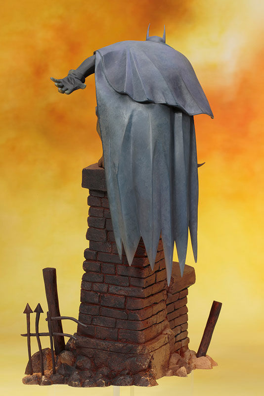 Thumbnail: ARTFX Plus DC Universe - Batman Gotham By Gaslight Artist Finish