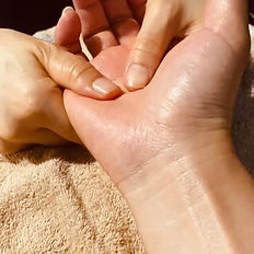 手のひらにかけてのトリートメント