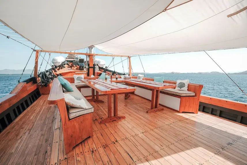 outdoor-lounge-5.jpg