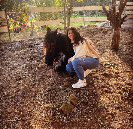 Amandine apprécie la formation en zoothérapie car elle se déroule en individuelle