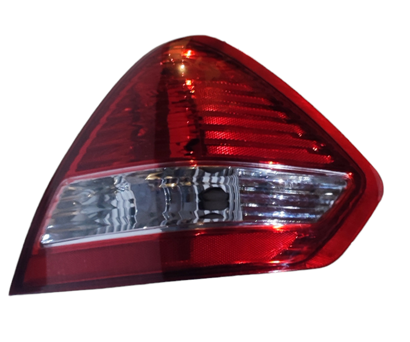 Miniatura: Farol Trasero Derecho Nissan Tiida 2006 - 2016