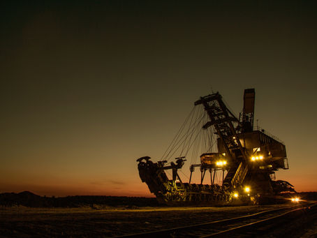 Governo aprova política para agilizar licenciamento de projetos de mineração.