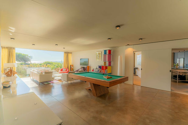 family room / billard Des espaces dédiés à toutes les générations.