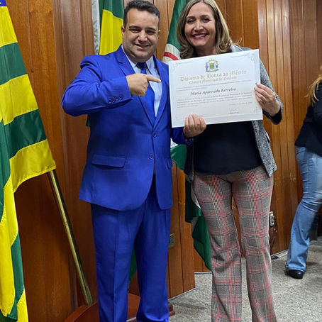 Maria Aparecida Ferreira é diplomada na Camâra Municipal de Goiânia.