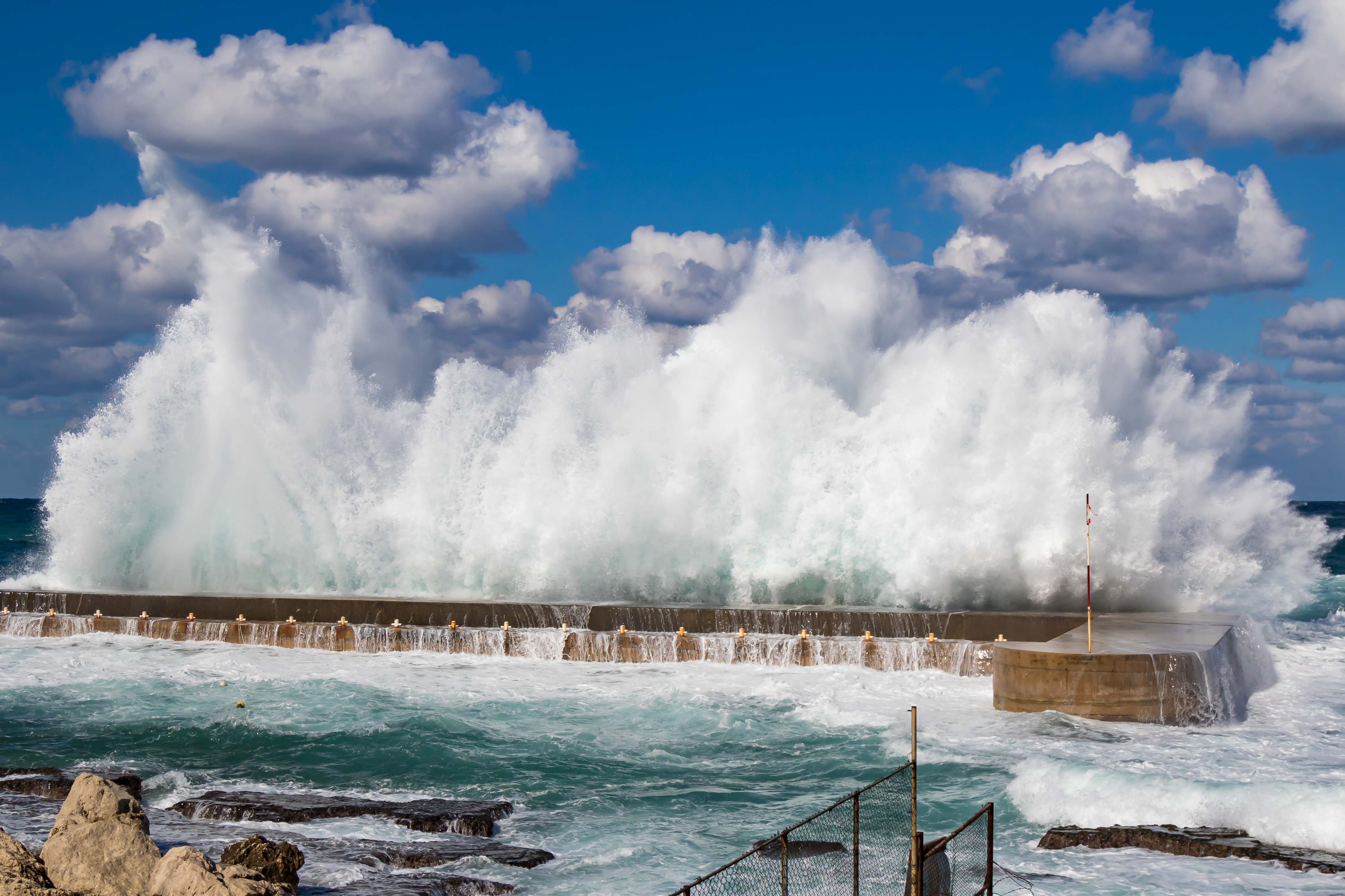 ANGRY SEA