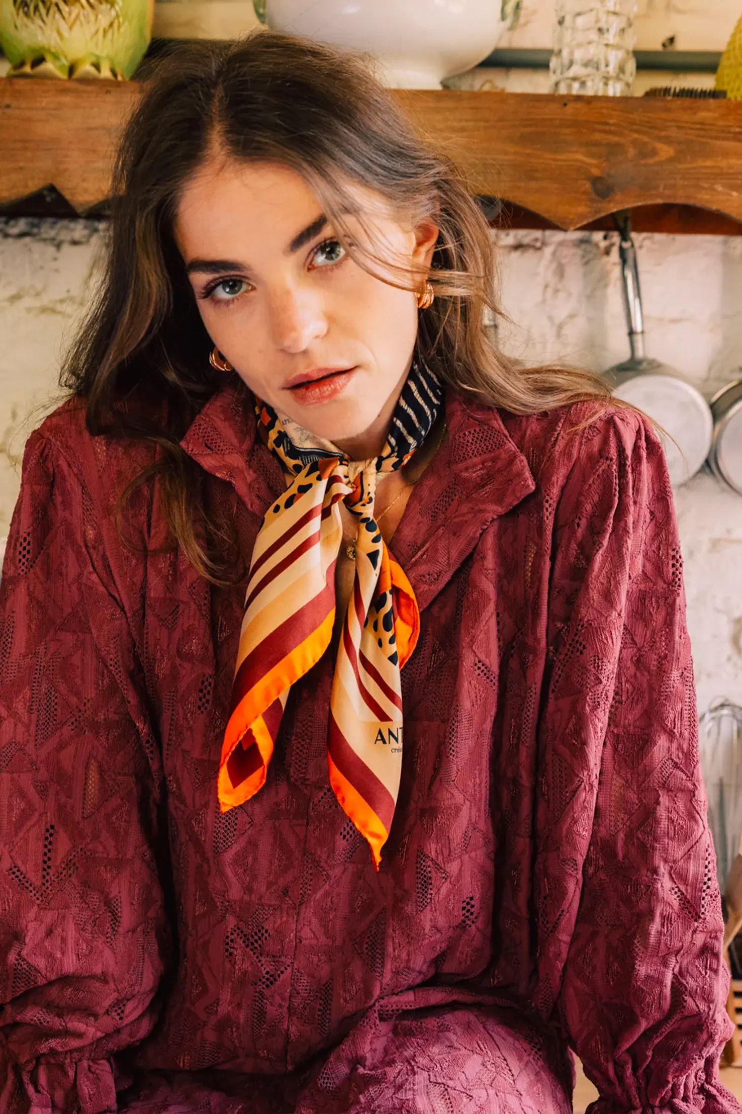 CARRE DE SOIE 70X70 "The Safari Girl" - Antan Créations