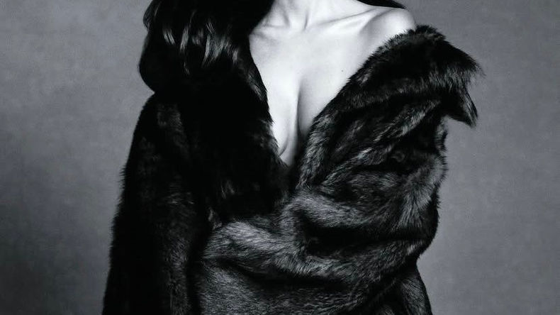 Емілі Ратаковські у зйомці для Beyond Noise