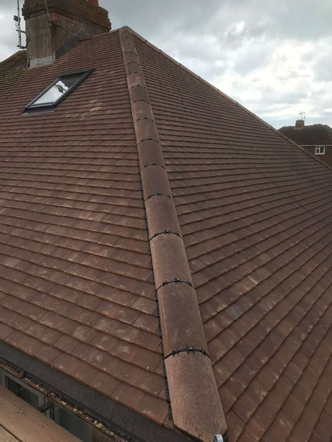 Roof tiles with skylight opening