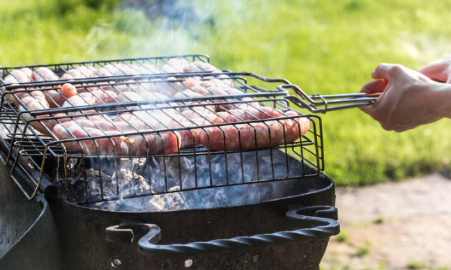 Why Charcoal Grilling Matters in Middle Eastern Cuisine: Flavor You Can Taste