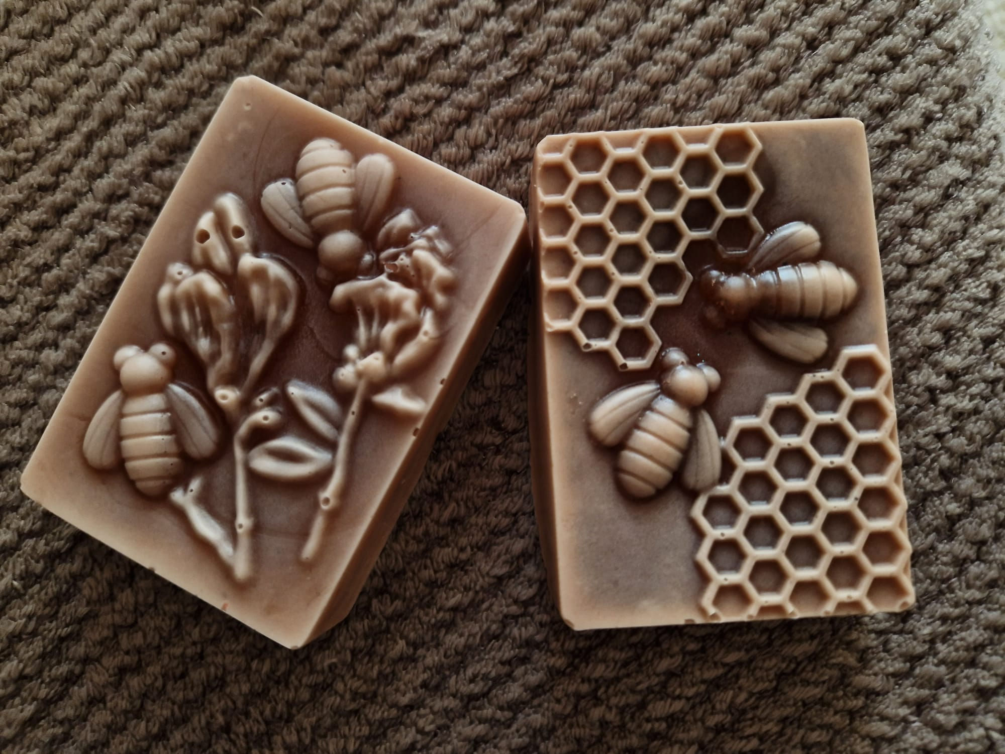 Bee Cappuccino Deluxe