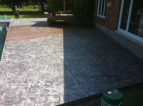 pool deck with colour banding