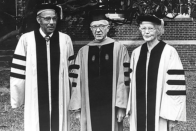 VIVIENE THEODORE THOMAS HONORARY DEGREE.jpg