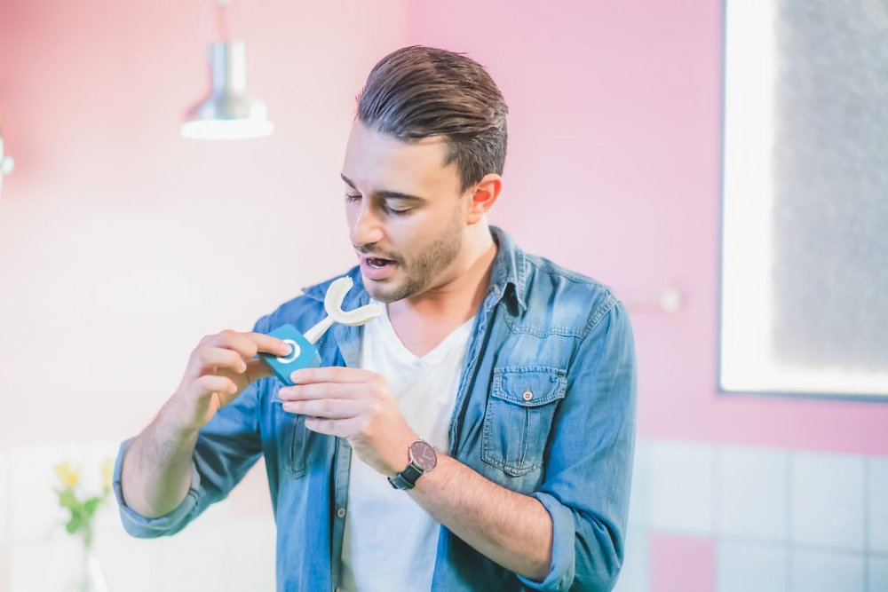 A Toothbrush That Cleans All of Your Teeth in Just 10 Seconds and More