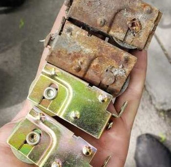 Safe DIY Sliding Door Maintenance Every Parkland Homeowner Can Do