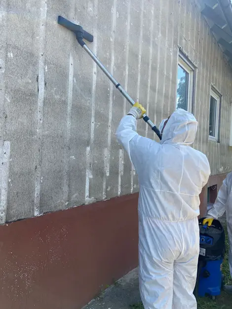 APS-Group: Rückbau und Reinigung einer Asbestfassade - Jetzt Anfragen