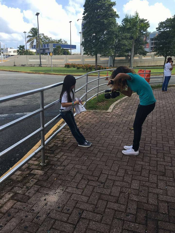Camarógrafa Fan Club del grupo CNCO