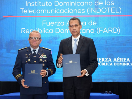 Compartimos nota de prensa y fotos para publicar en sus prestigiosos medios: Indotel y la FARD firman acuerdo para impulsar infraestructura tecnológica en Base Aérea de San Isidro 
