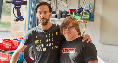 Blühende Gemeinschaft, Angebote zur Selbsthilfe, Gemeinschaftsprojekte, Freizeitgestaltung für Menschen mit Behinderung, positive Lebensperspektiven
