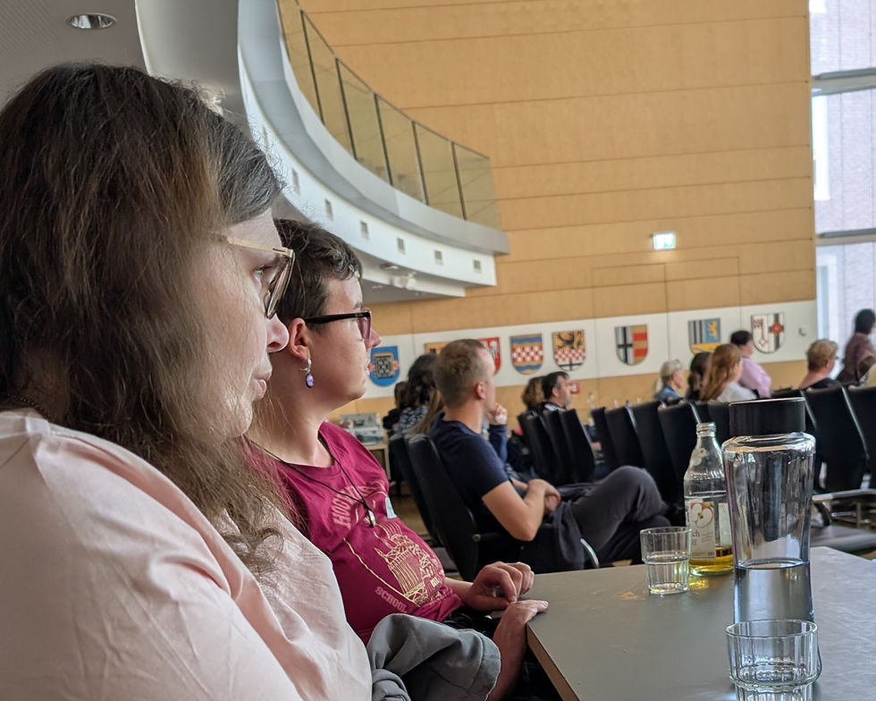Unsere Frauenbeauftragten im LWL Plenarsaal