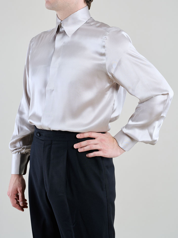 Chemise Nuit de Cannes gris perle acier en satin de soie