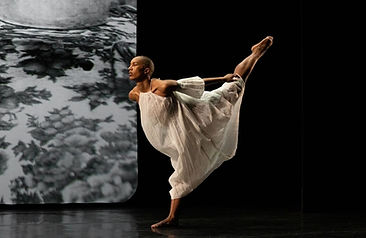 Interview-Carolyn-Lucas-Talks-TRISHA-BROWN-DANCE-COMPANY-1770838190.jpg