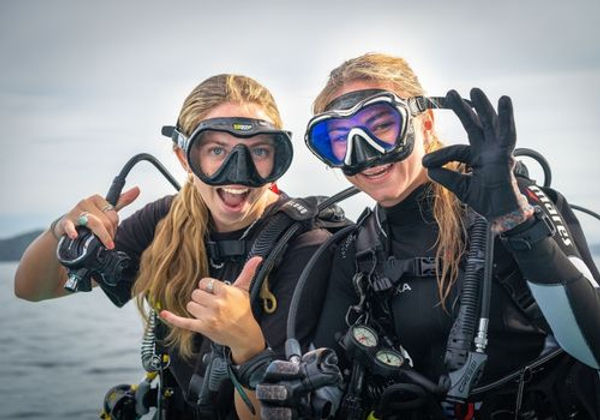 Scuba Diver Girls in Costa Rica.jpg