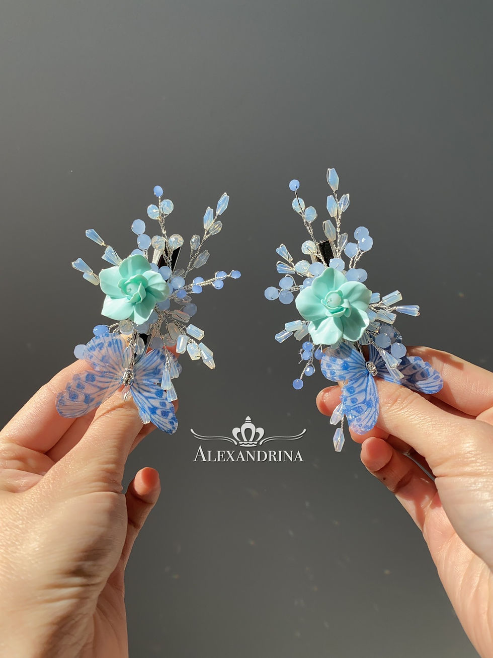 Thumbnail: Accessory Hairpin With butterflies