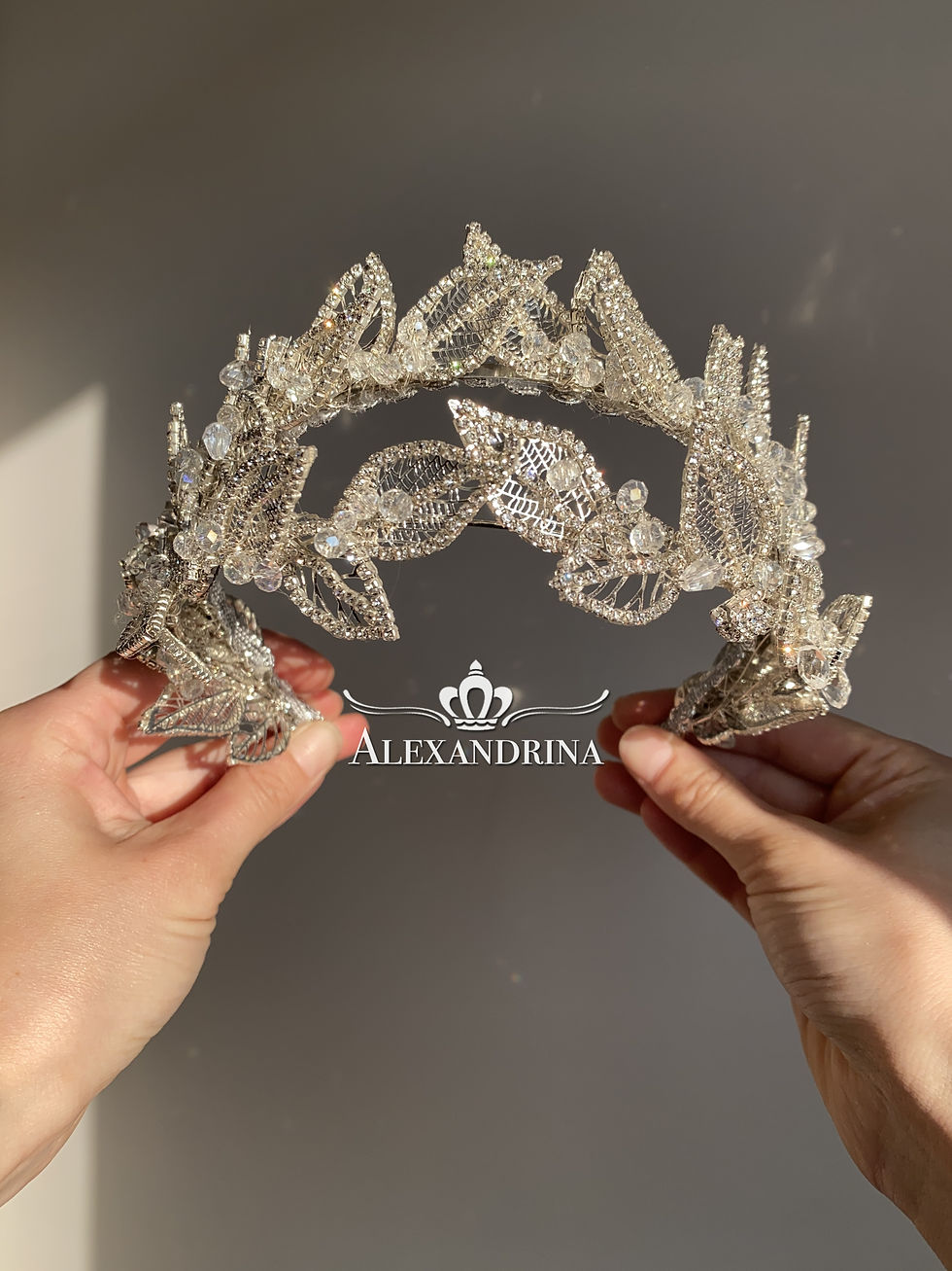 Thumbnail: Wreath Crystal petals