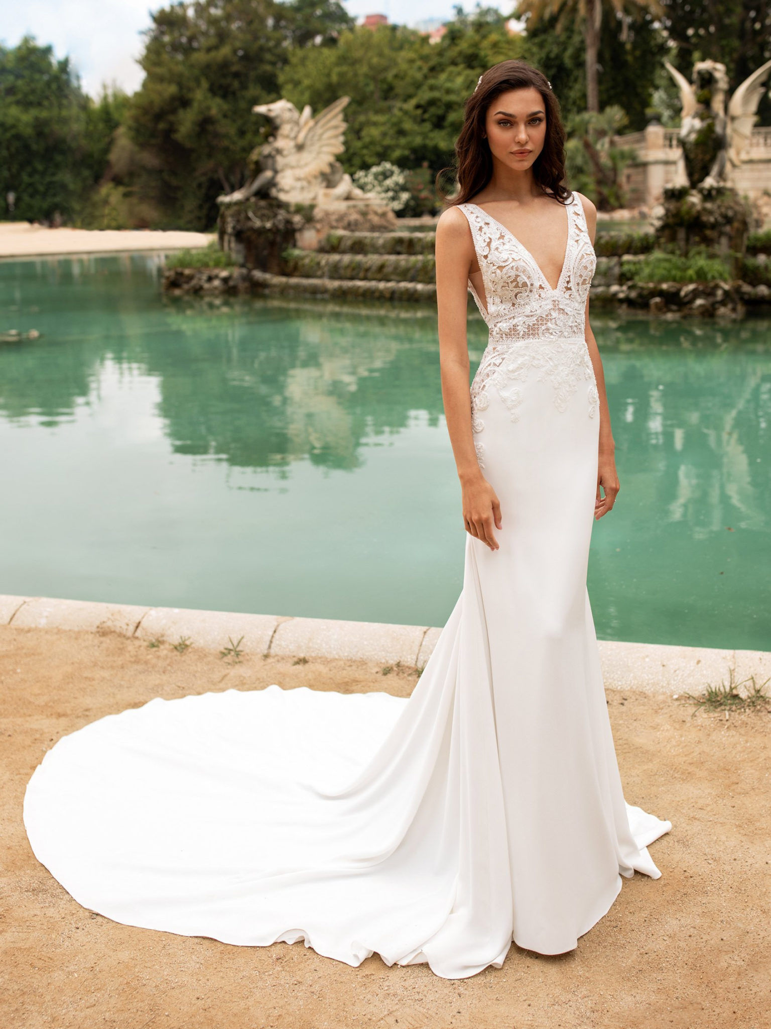 Pronovias - Emily