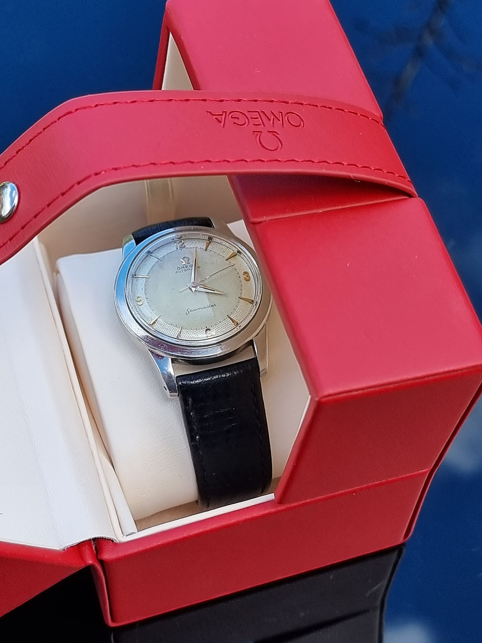 Thumbnail: Omega Red Watch Box