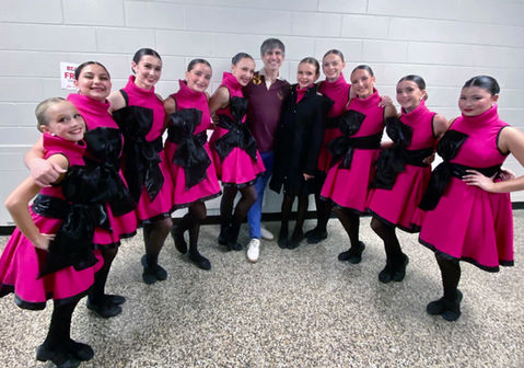 "Paris Original" Musical Theater Group