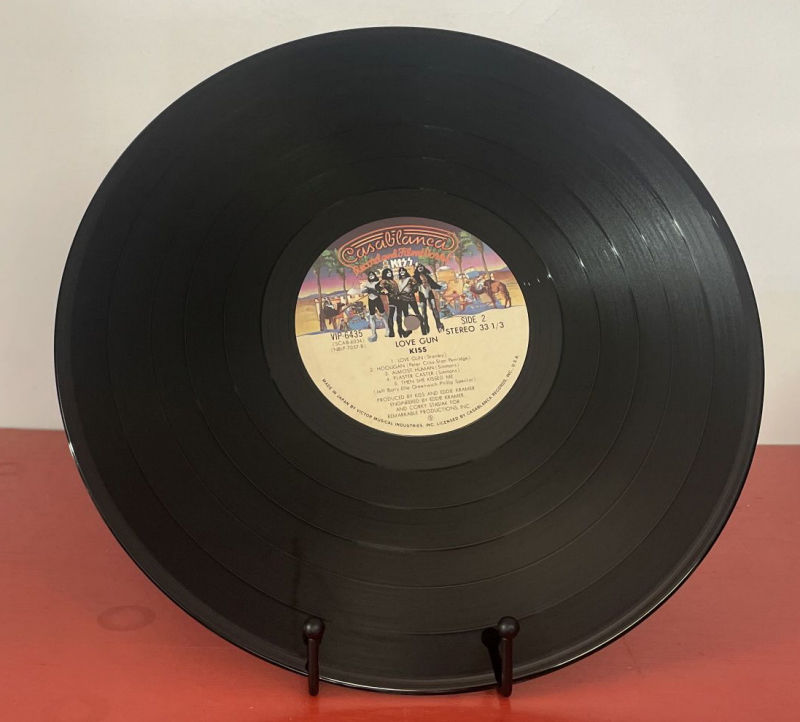Thumbnail: Kiss - Love Gun (LP)