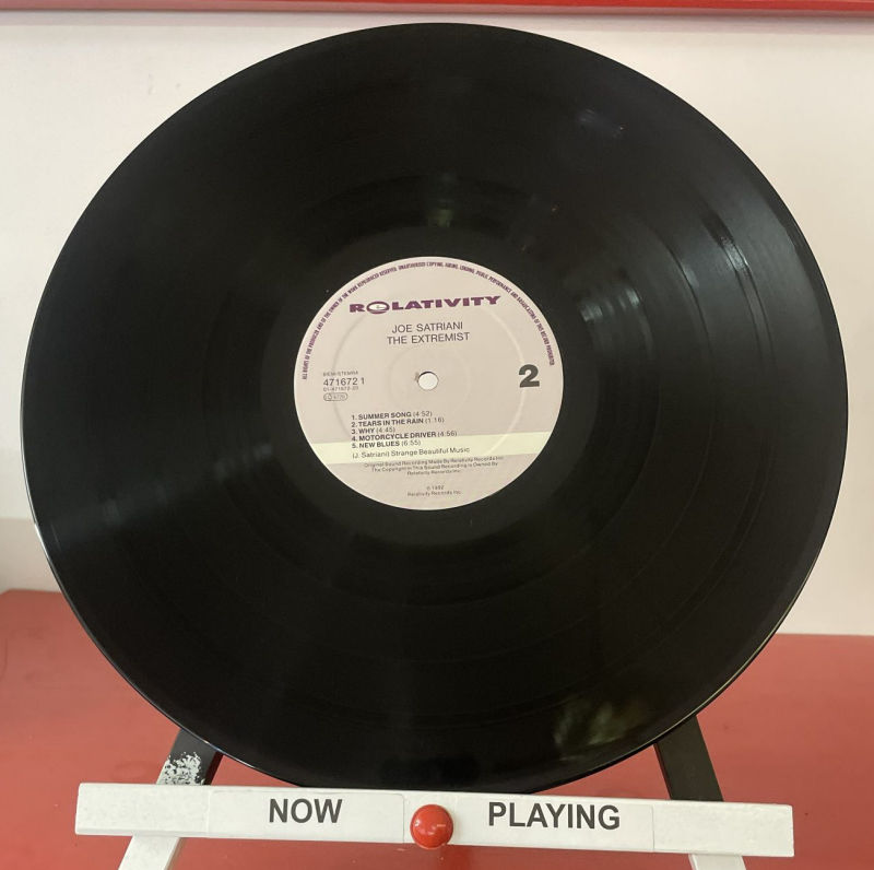 Thumbnail: Joe Satriani - The Extremist (LP)
