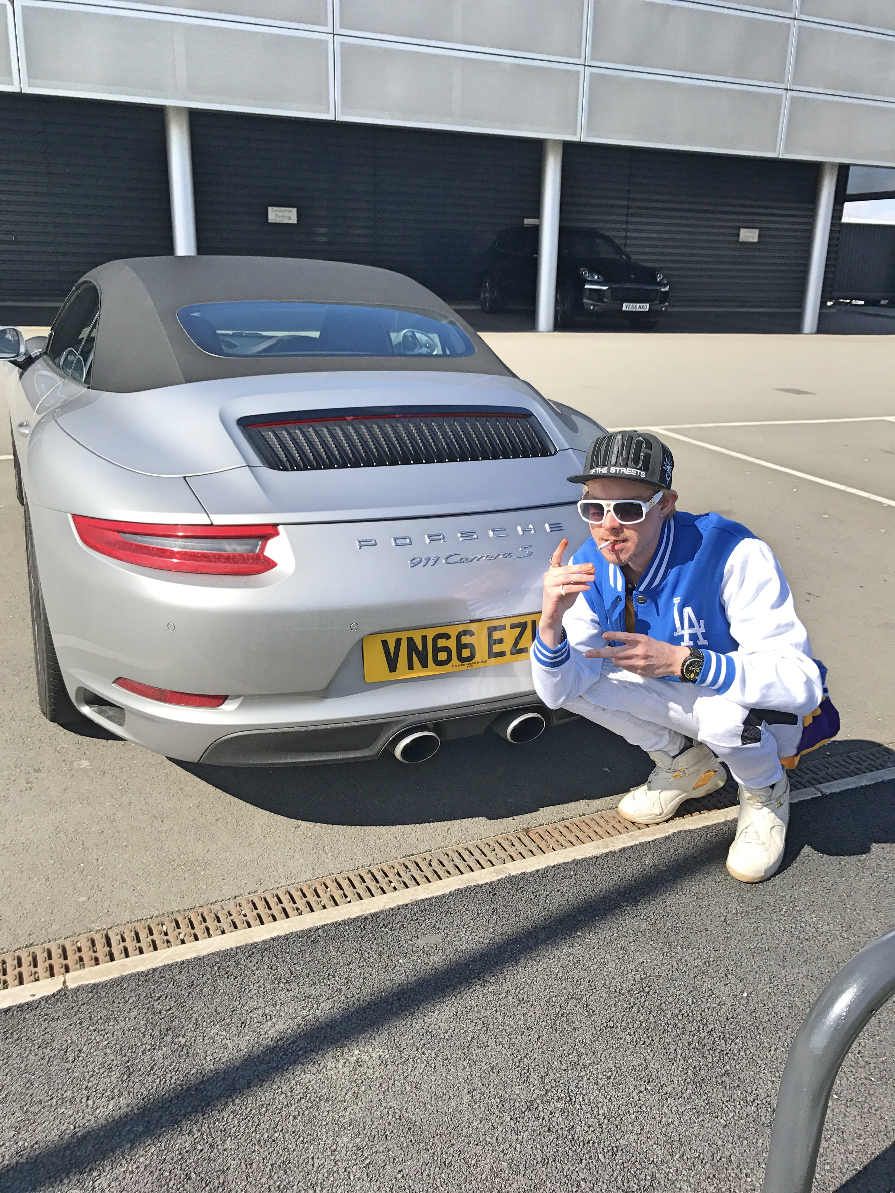 CARRERA 911