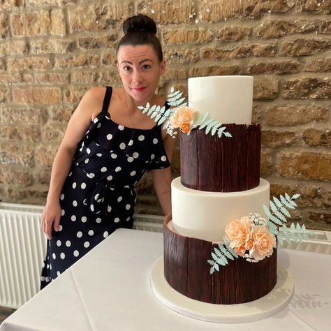 Wedding cakes Lincolnshire - 3 venues 3 types of wedding cakes Lincolnshire