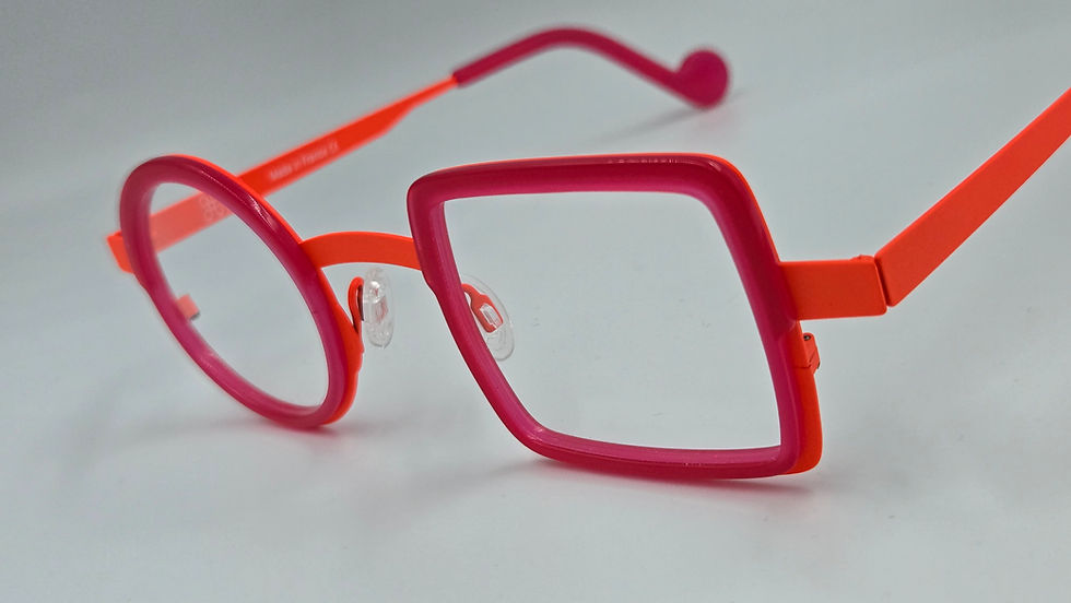 lunettes rondes carrées originales et colorées de la marque XIT chez votre opticien à boulogne sur mer outreau wimereux calais et la cote d'opale