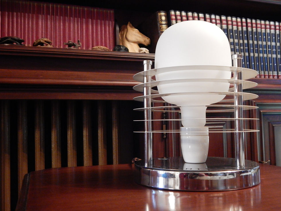 Miniatura: Egocentrica Lampada da Tavolo M